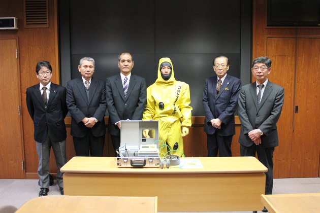 贈呈式の画像